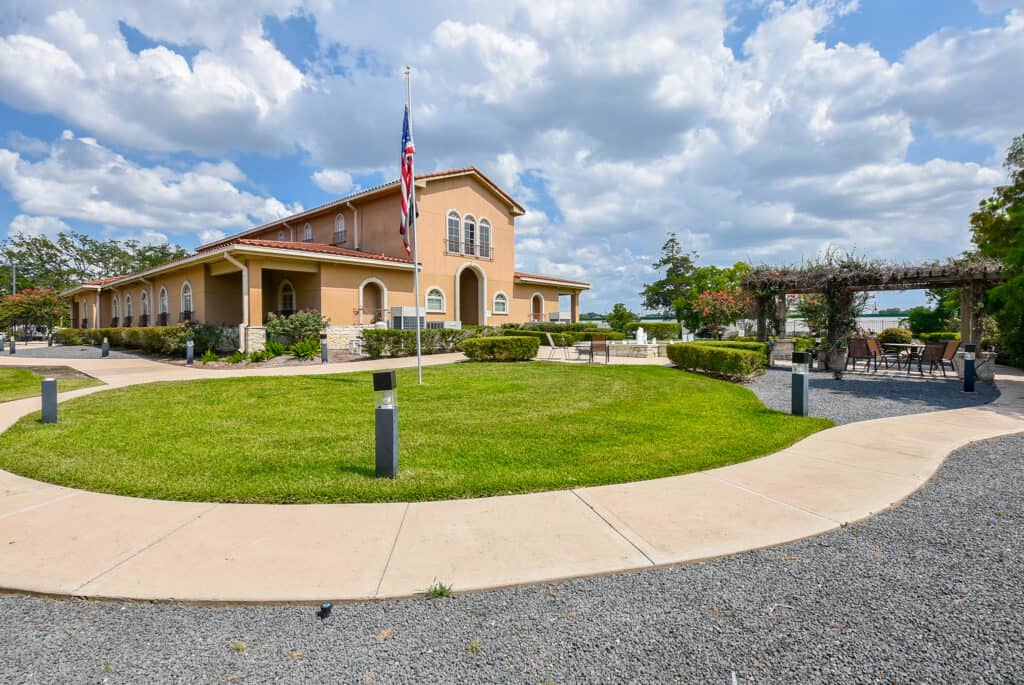  Virtue Recovery Houston Addiction Treatment Center Backyard