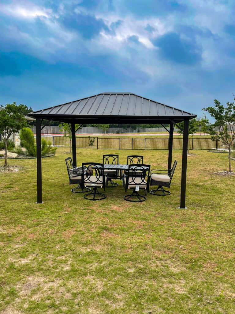  Virtue Recovery Killeen Addiction Treatment Center Outside Sitting Area