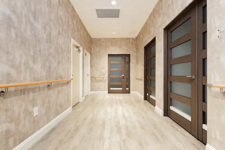 9230 Corbett-27_1