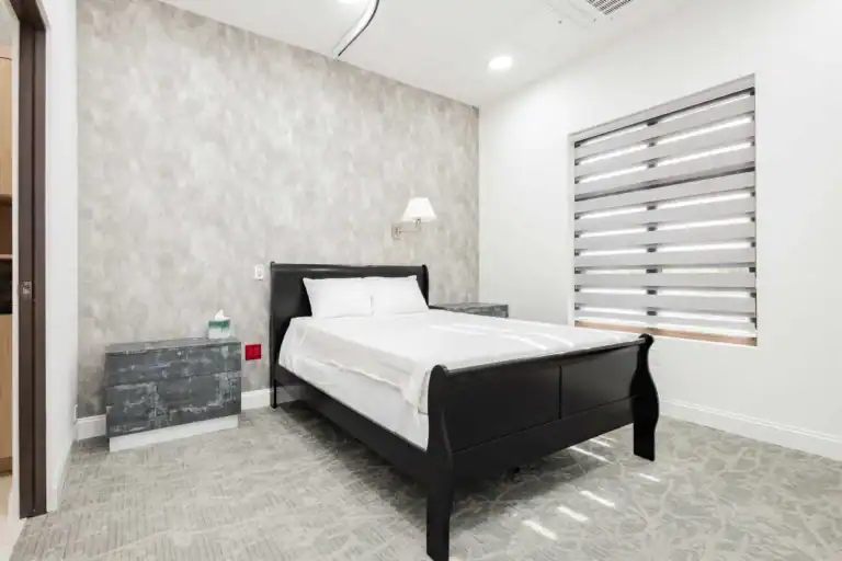 9230 Corbett-28_1
