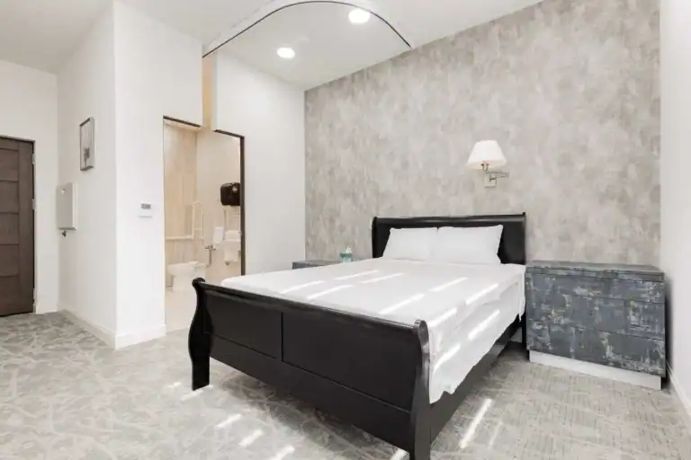 9230 Corbett-29_1